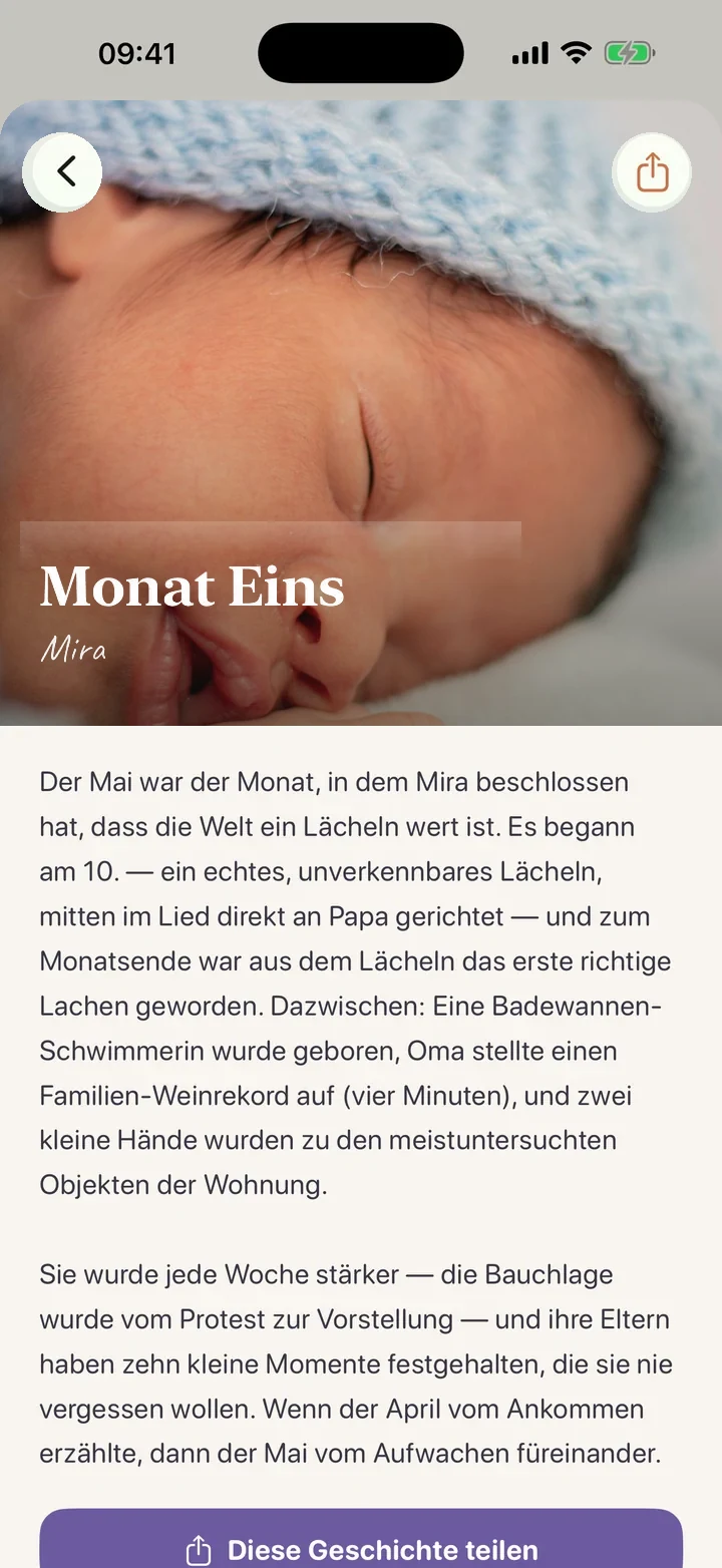 Monatsgeschichte in der Lunita App: die Einträge eines Monats, zu einer warm erzählten Erinnerung mit dem Titel Monat Eins gewebt